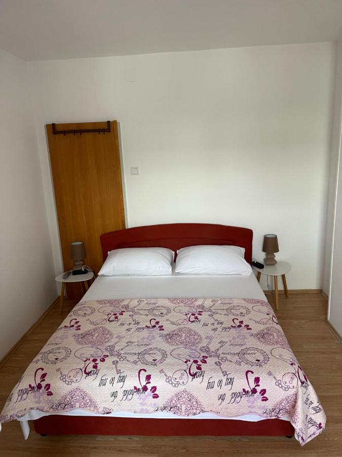 Tribalj Apartmani Frane מראה חיצוני תמונה